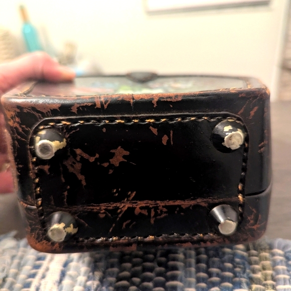 Vintage 1950s Hand-Painted Leather Box Purse w/ Batik Lining – Mid-Century Novel - Picture 5 of 10